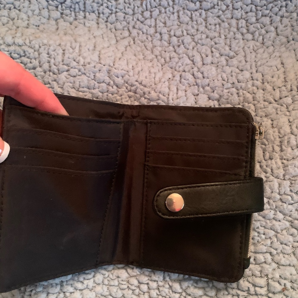 Black wallet with extra card id holder
